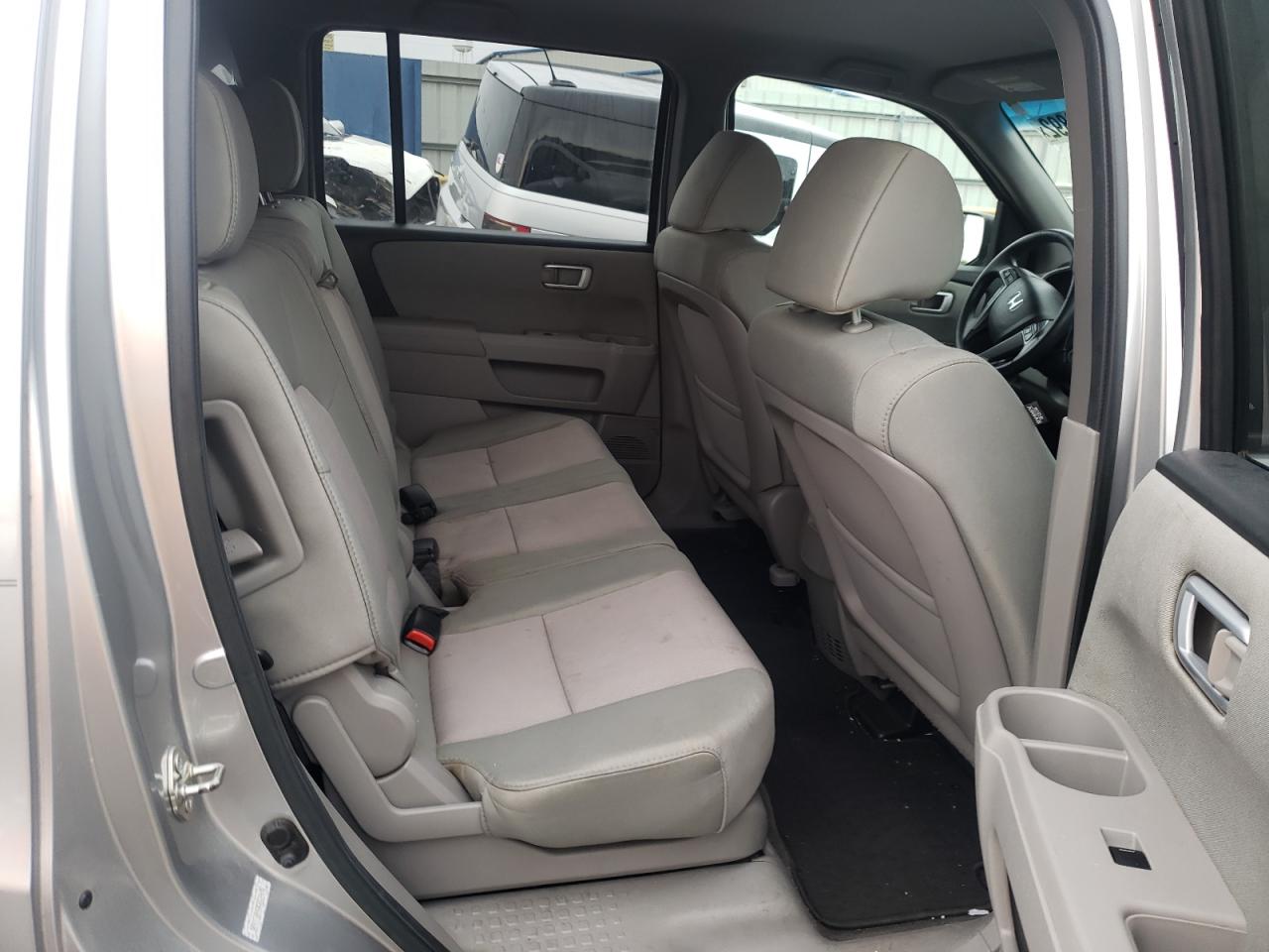 Photo 6 from auction – 2012 HONDA PILOT EX with VIN 5FNYF3H43CB034692
