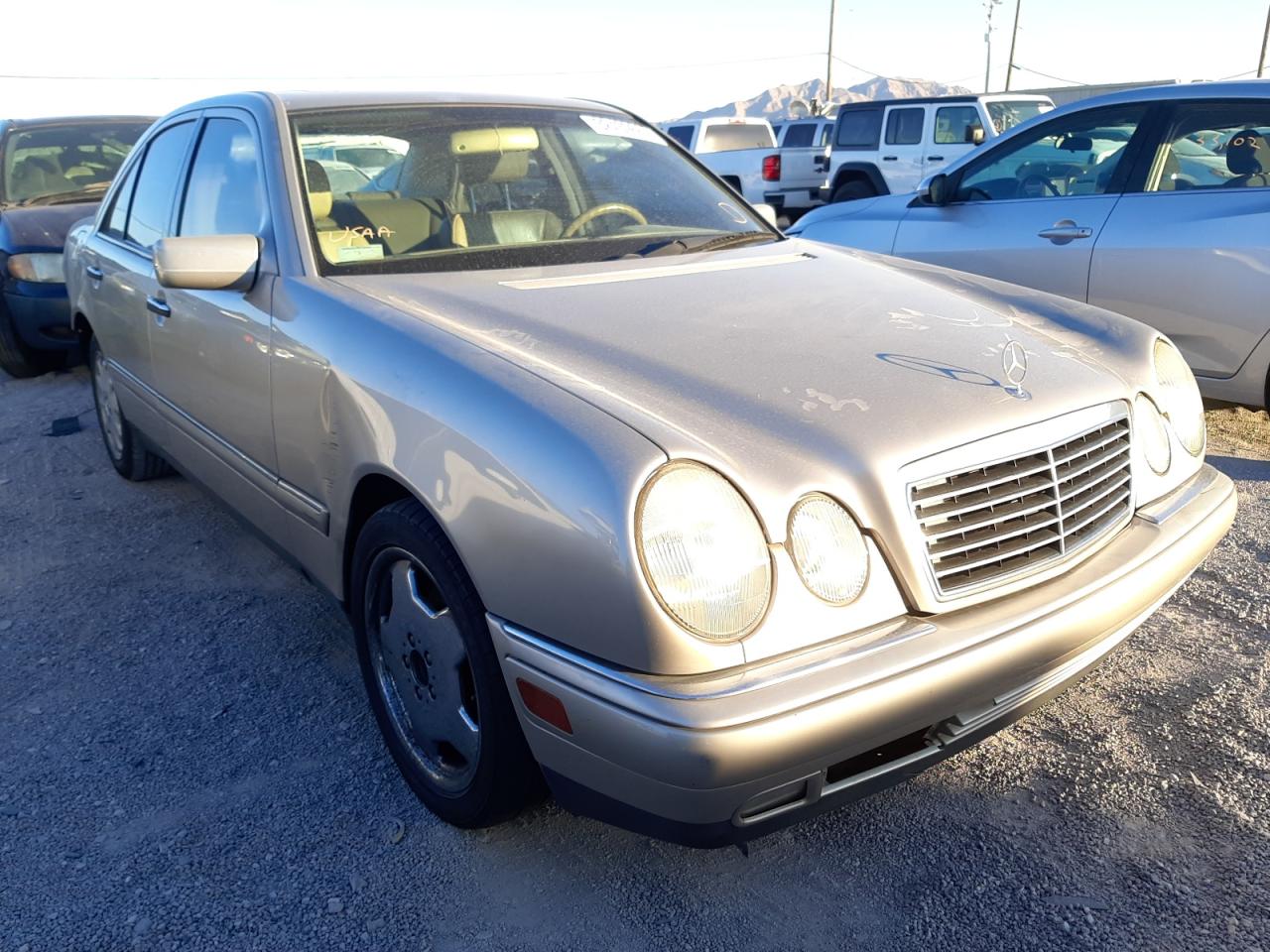 MERCEDES-BENZ E 320 1999 with VIN WDBJF65HXXA789796 - Photo from auction