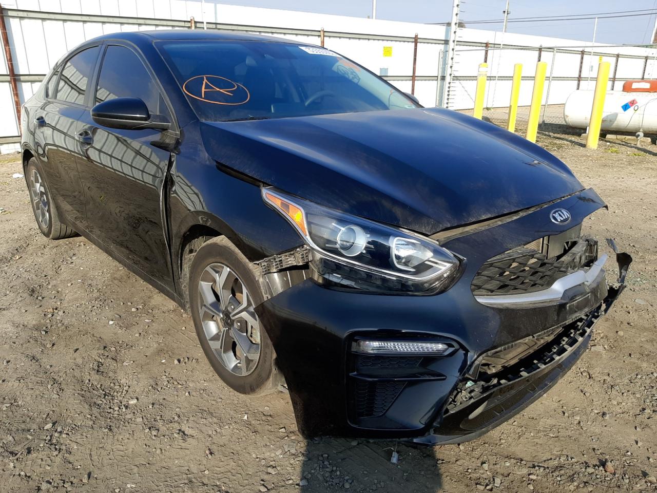KIA FORTE FE 2020 with VIN 3KPF24AD4LE175599 - Photo from auction