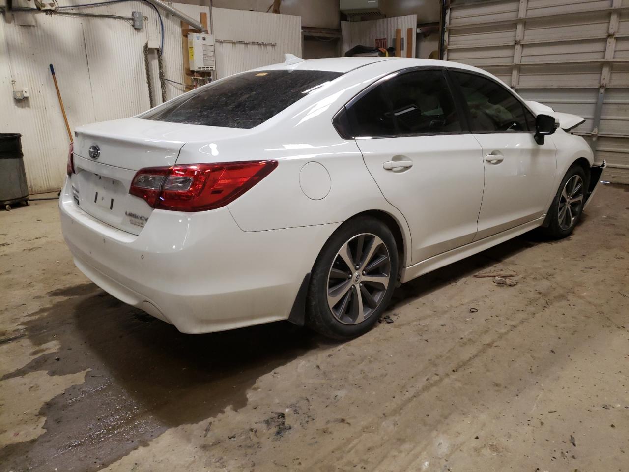 Photo 4 from auction – 2017 SUBARU LEGACY 2.5 with VIN 4S3BNAN68H3036056
