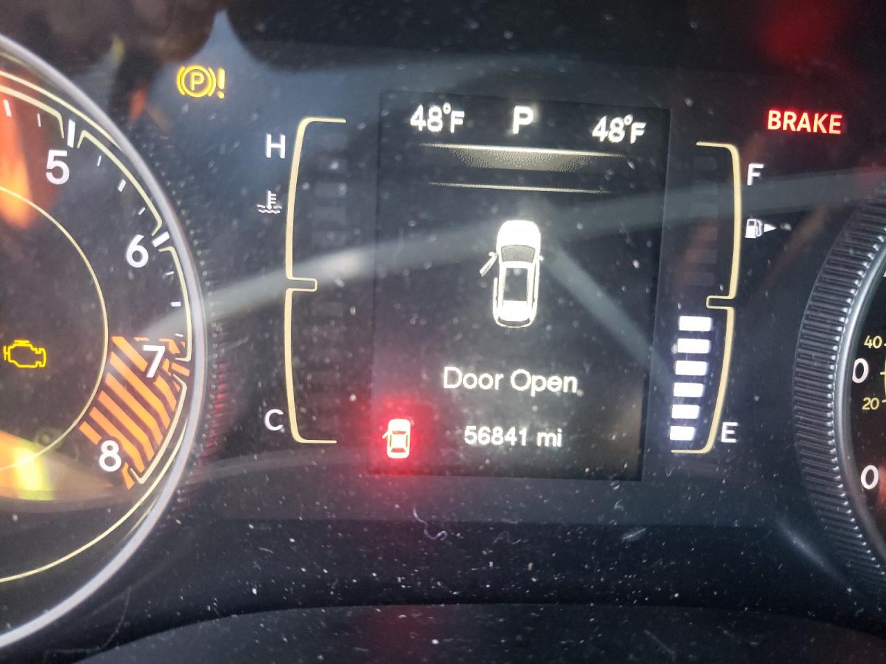 Photo 8 from auction – 2014 JEEP CHEROKEE L with VIN 1C4PJLCS3EW297120