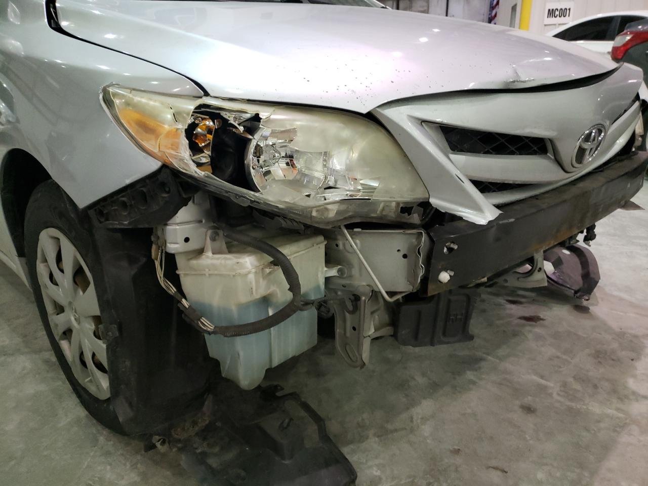 Photo 9 from auction – 2011 TOYOTA COROLLA BA with VIN JTDBU4EE0BJ104915