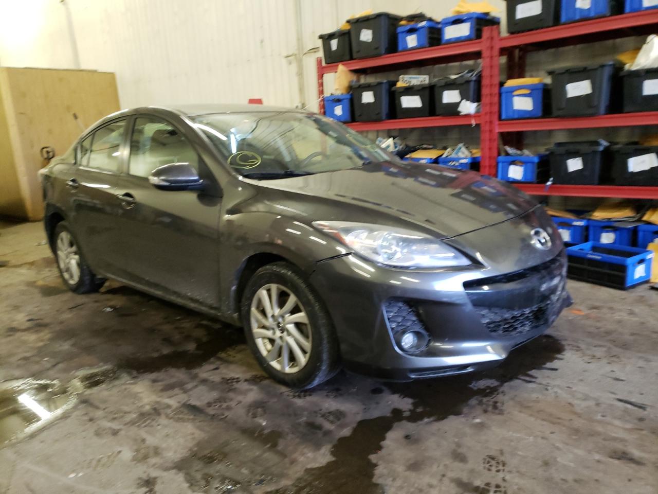 MAZDA 3 I 2013 with VIN JM1BL1WP1D1745205 - Photo from auction