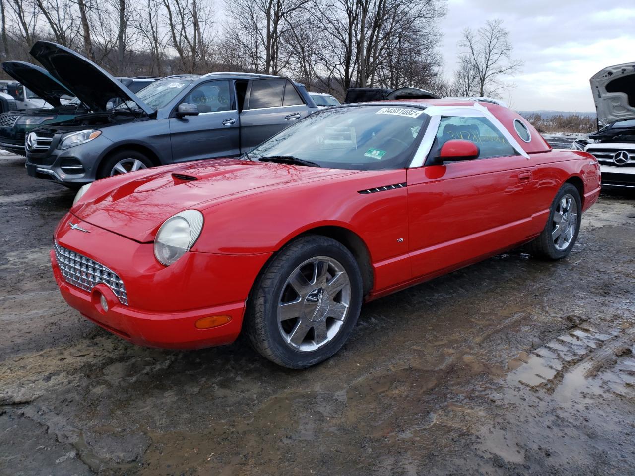 Photo 2 from auction – 2003 FORD THUNDERBIR with VIN 1FAHP60A03Y104154