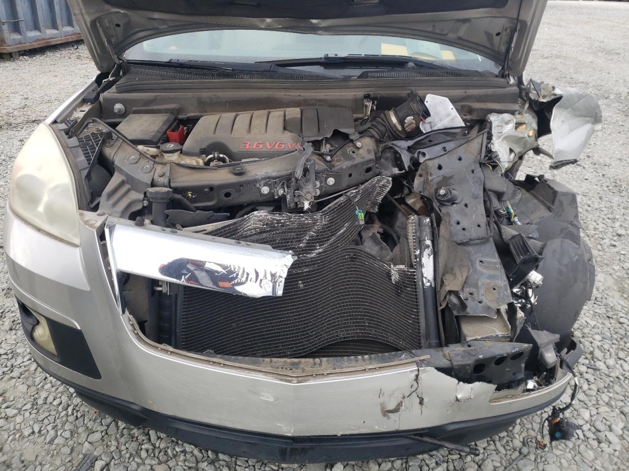 Photo 7 from auction – 2007 SATURN OUTLOOK SP with VIN 5GZER33777J108575