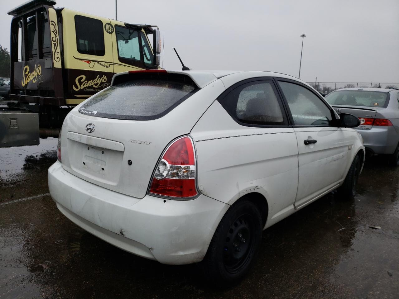 Photo 4 from auction – 2007 HYUNDAI ACCENT GS with VIN KMHCM36C67U011121