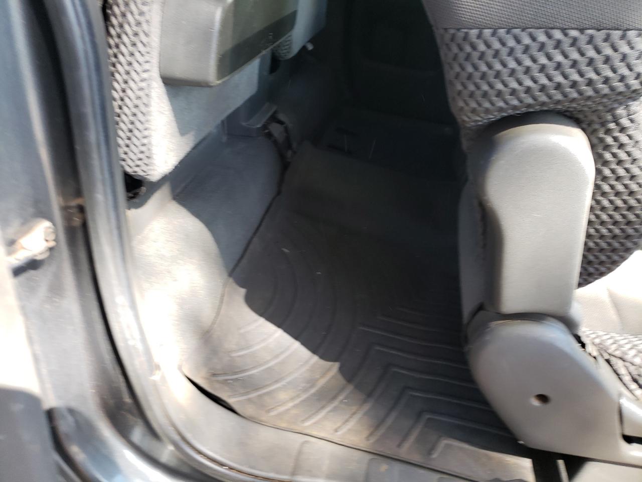 Photo 6 from auction – 2007 NISSAN FRONTIER K with VIN 1N6AD06W97C450398