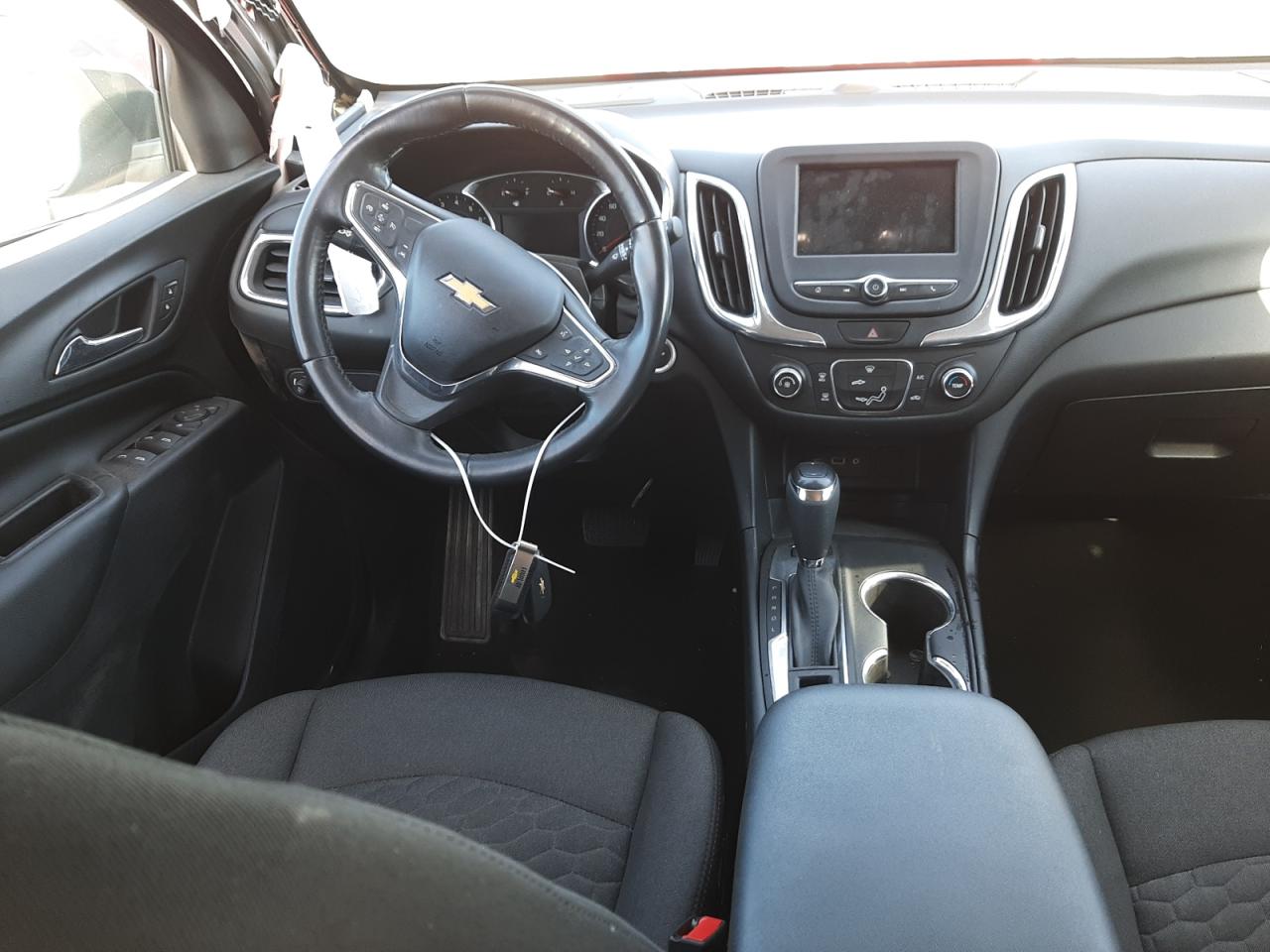 Photo 9 from auction – 2019 CHEVROLET EQUINOX LT with VIN 2GNAXTEV6K6130663
