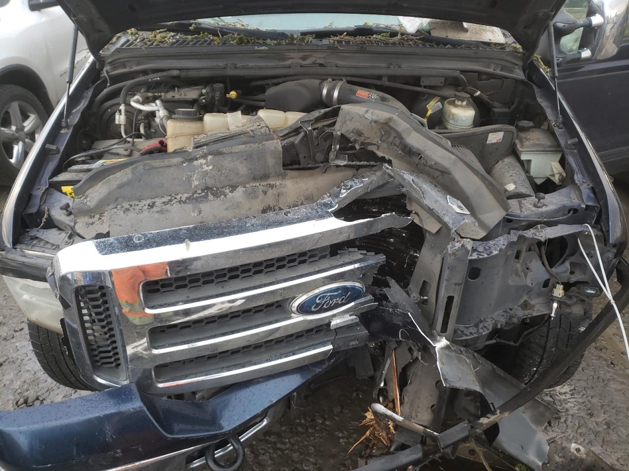 Photo 7 from auction – 2005 FORD EXCURSION with VIN 1FMNU40L65EC01760
