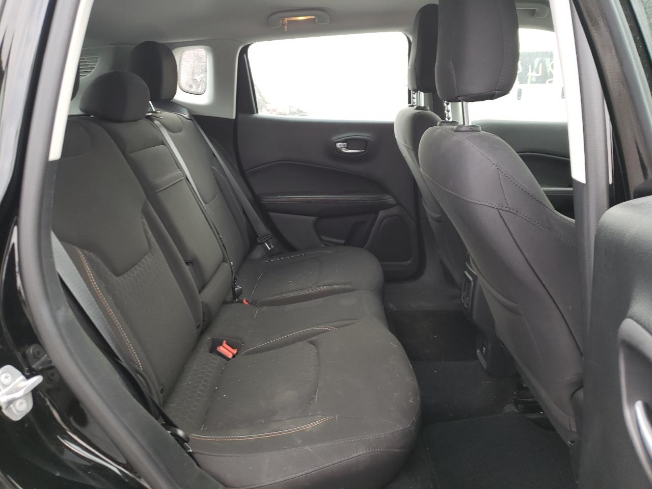 Photo 6 from auction – 2018 JEEP COMPASS SP with VIN 3C4NJDAB5JT361030