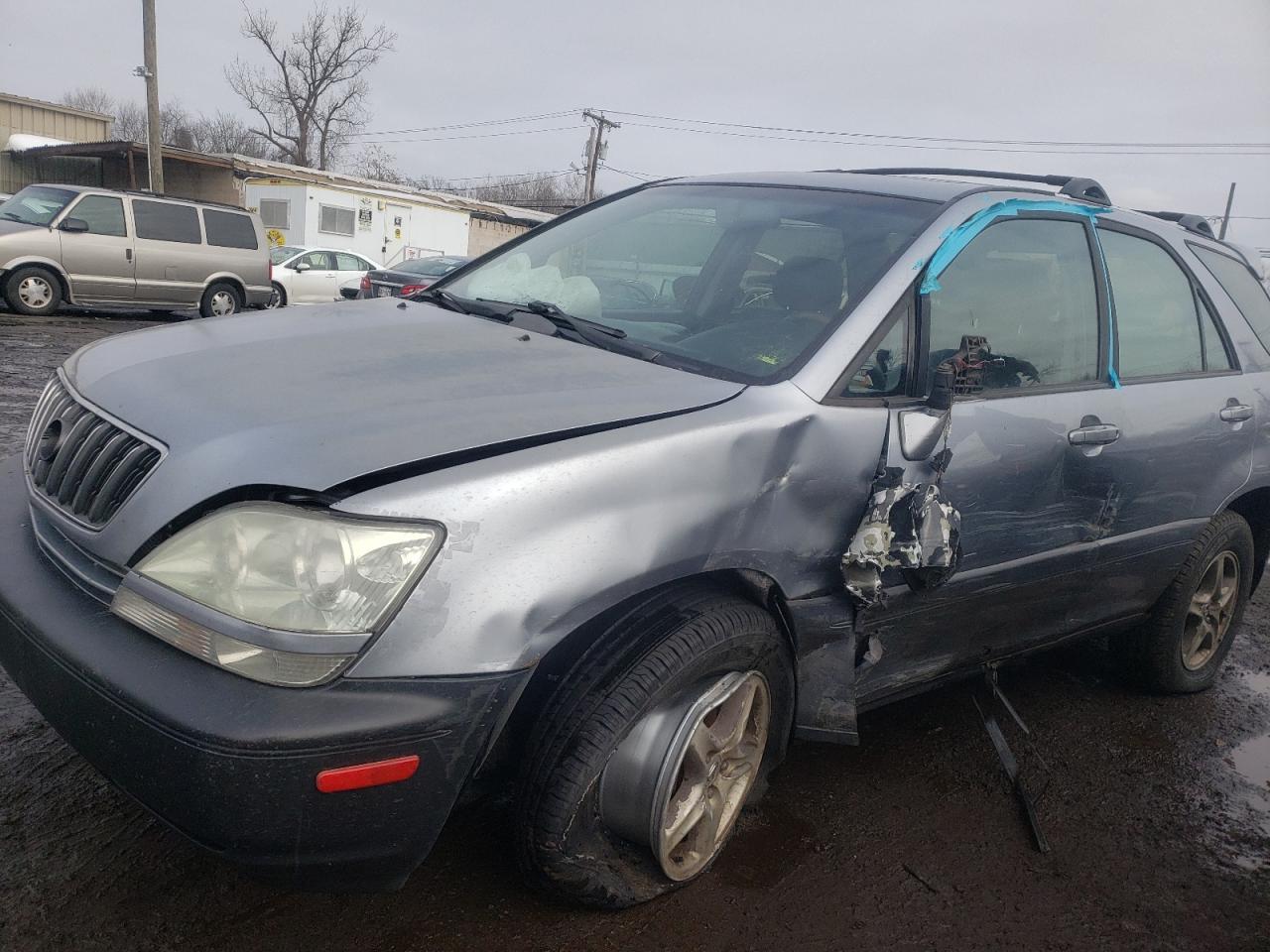 Photo 9 from auction – 2002 LEXUS RX 300 with VIN JTJHF10U320278112