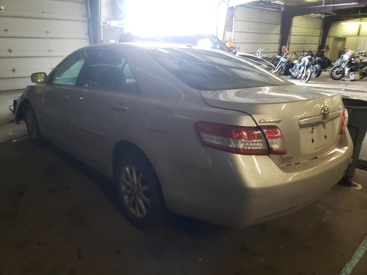 Photo 3 from auction – 2011 TOYOTA CAMRY BASE with VIN 4T1BF3EK4BU225595