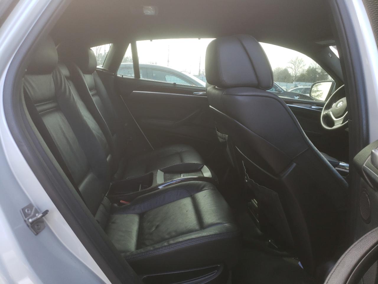 Photo 6 from auction – 2011 BMW X6 XDRIVE5 with VIN 5UXFG8C59BLZ96801