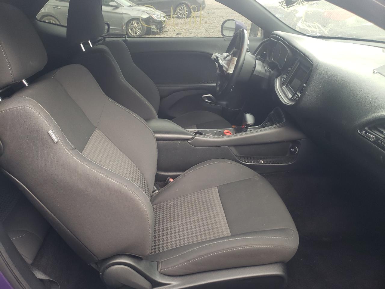 Photo 5 from auction – 2019 DODGE CHALLENGER with VIN 2C3CDZKG5KH563810