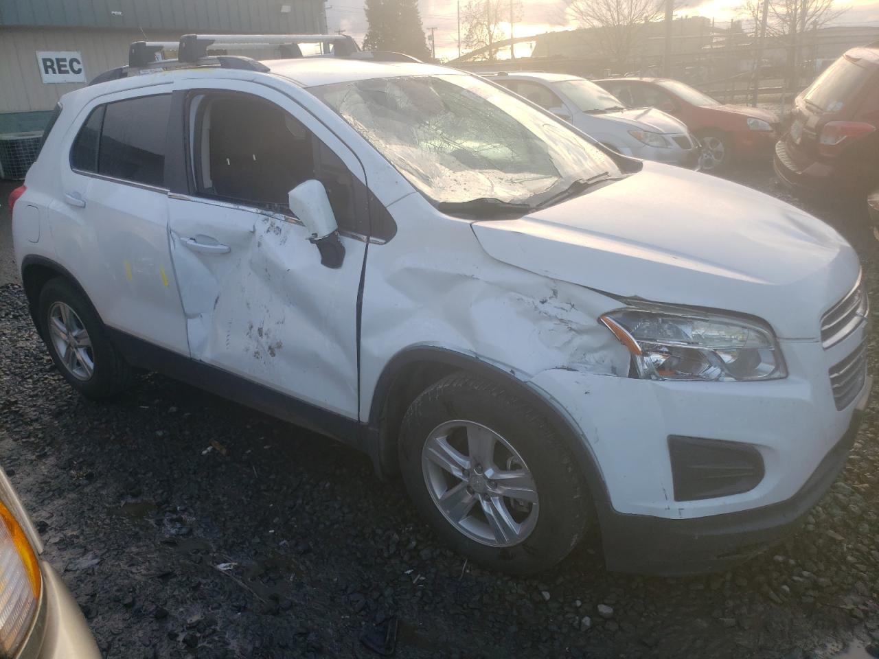 Photo 9 from auction – 2015 CHEVROLET TRAX 1LT with VIN 3GNCJLSB4FL240701