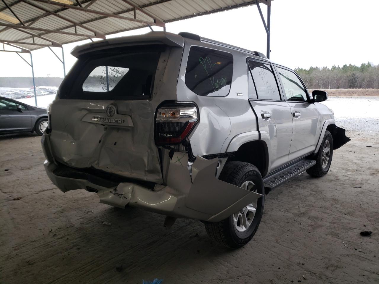 Photo 4 from auction – 2020 TOYOTA 4RUNNER SR with VIN JTEBU5JR1L5743938
