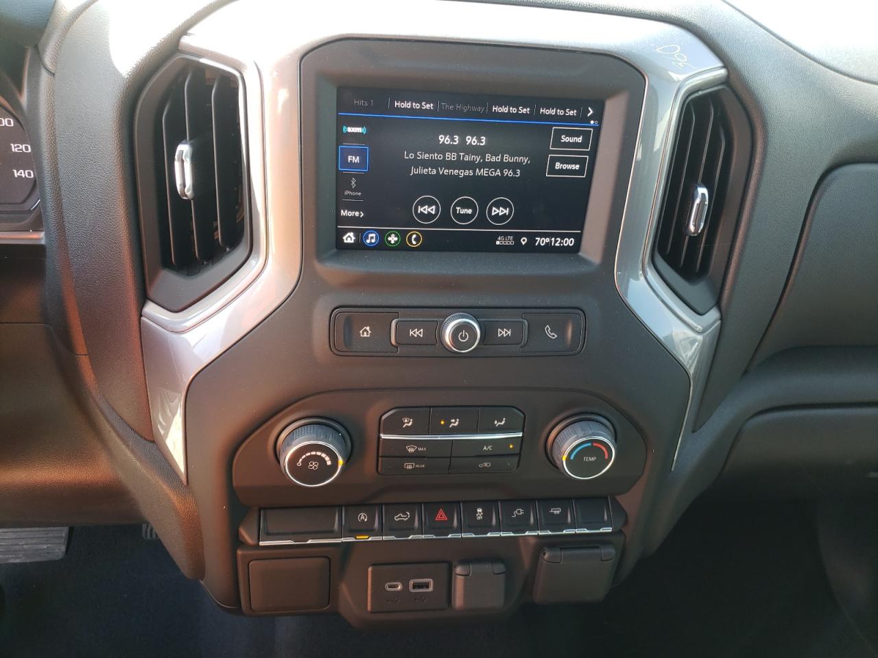Photo 9 from auction – 2021 CHEVROLET SILVERADO with VIN 3GCPWBEK9MG432641