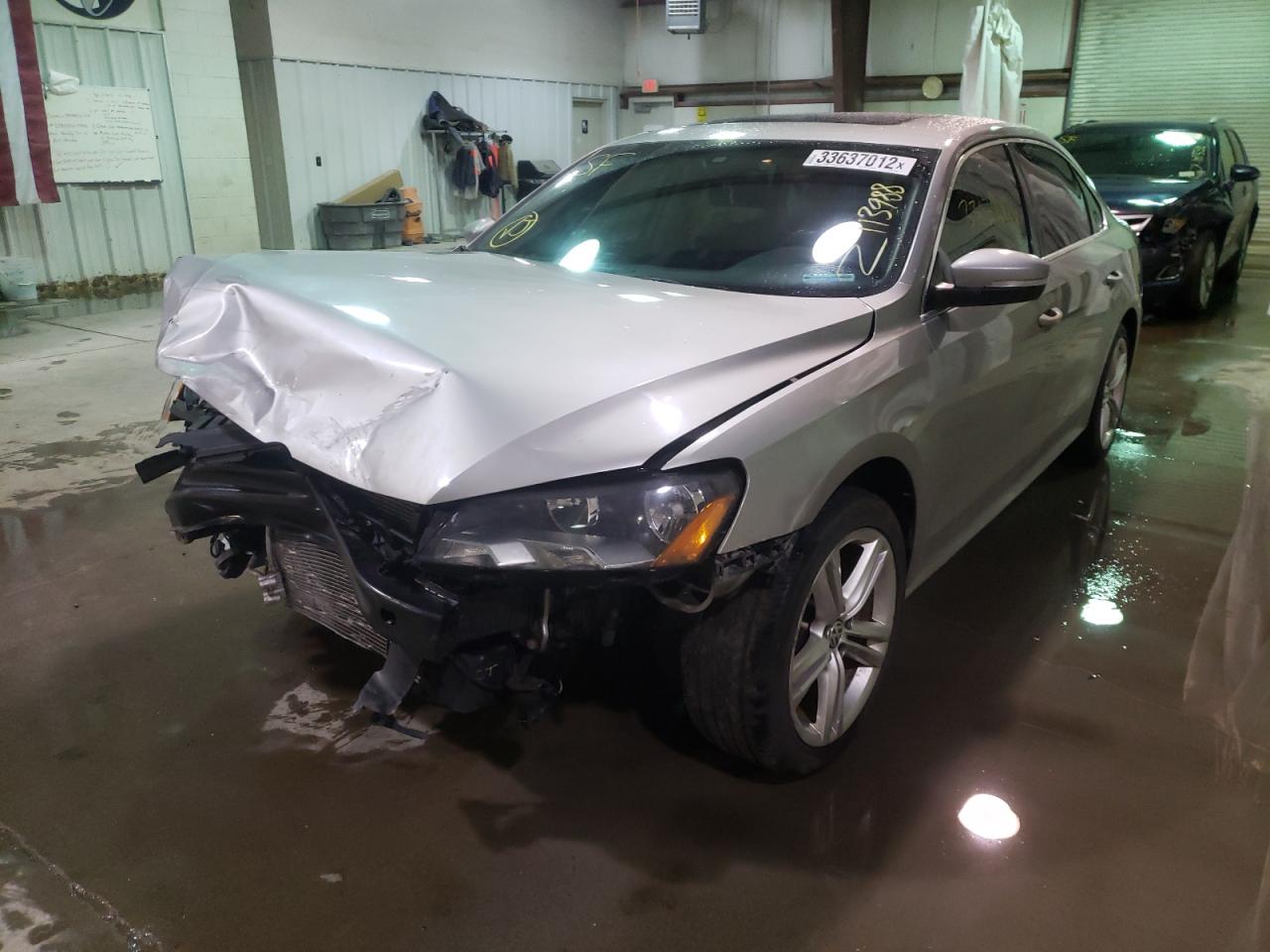 Photo 2 from auction – 2014 VOLKSWAGEN PASSAT SE with VIN 1VWBS7A34EC102182
