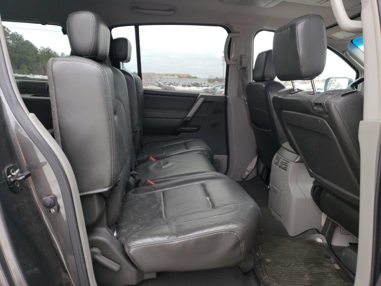 Photo 6 from auction – 2004 NISSAN ARMADA with VIN 5N1AA08B54N721068