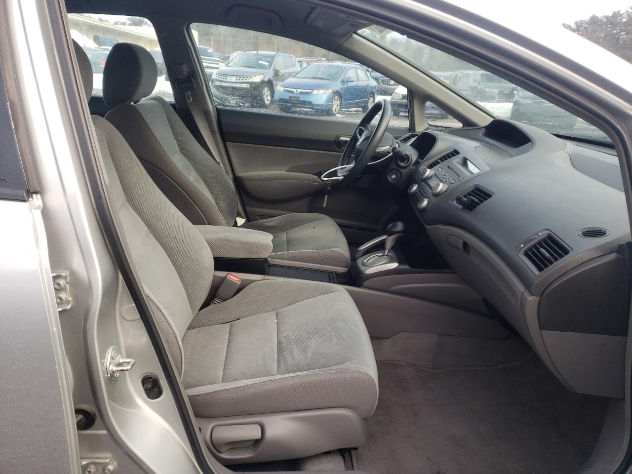 Photo 5 from auction – 2011 HONDA CIVIC LX with VIN 2HGFA1F5XBH307014
