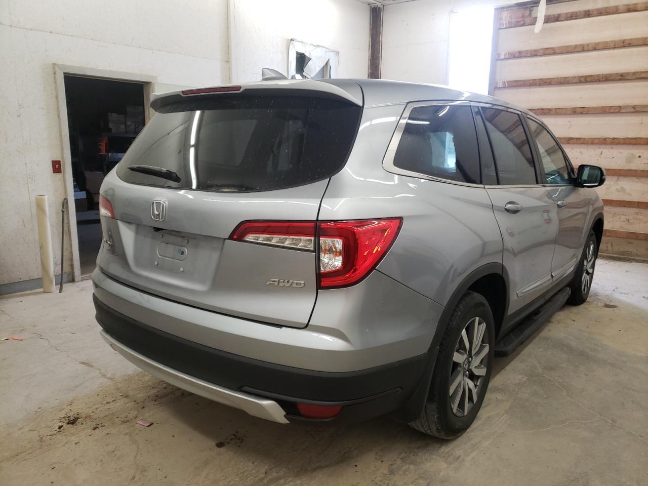 Photo 4 from auction – 2019 HONDA PILOT EXL with VIN 5FNYF6H53KB006903