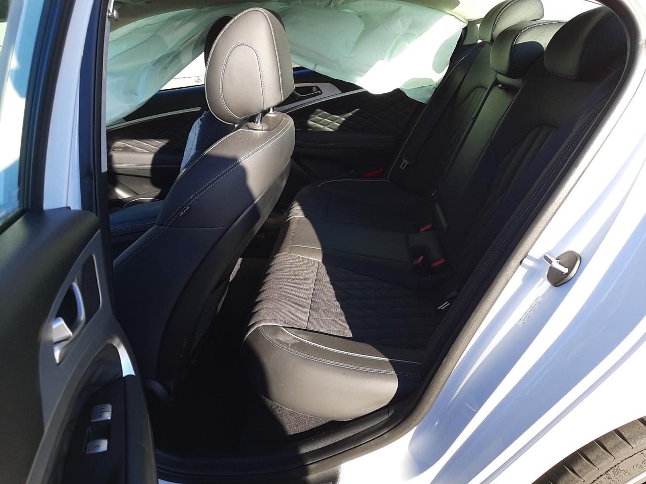 Photo 6 from auction – 2019 GENESIS G70 PRESTI with VIN KMTG44LA0KU034516