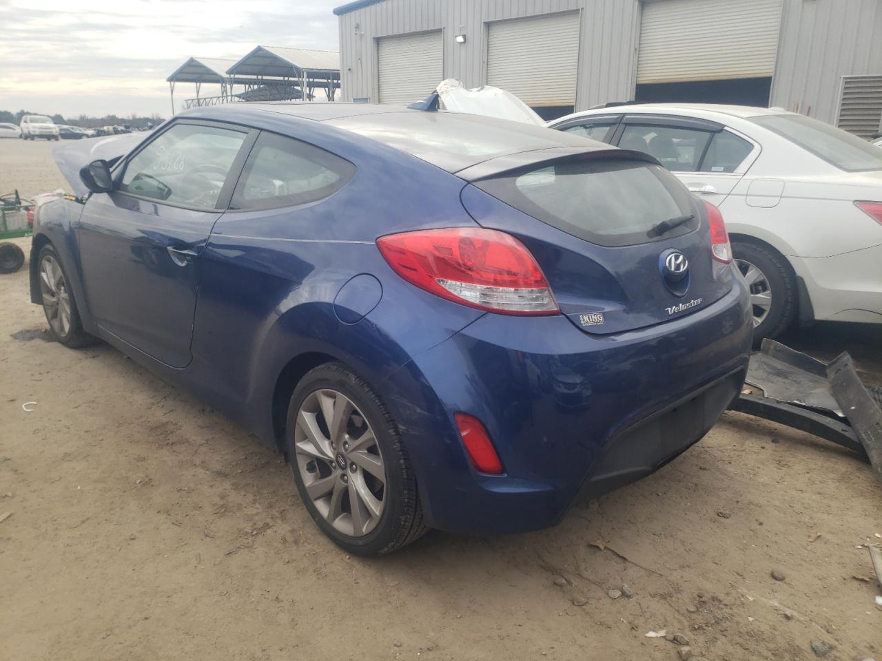 Photo 3 from auction – 2017 HYUNDAI VELOSTER with VIN KMHTC6ADXHU322394