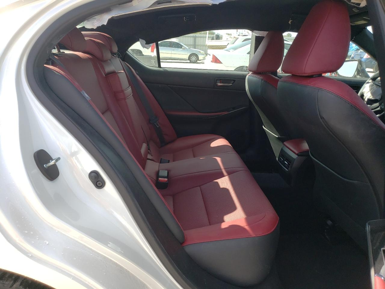 Photo 6 from auction – 2021 LEXUS IS 300 with VIN JTHAA1D25M5111184