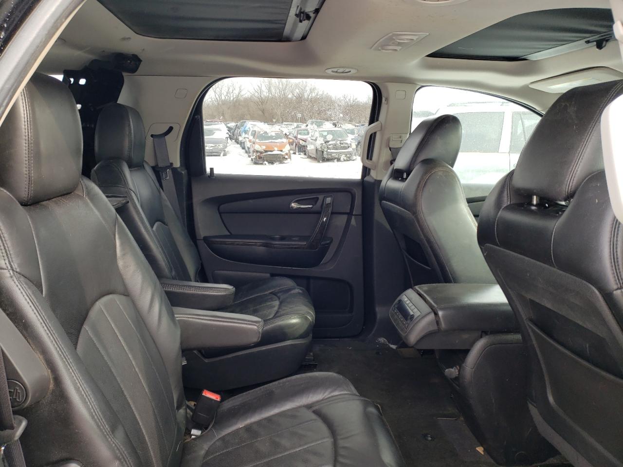 Photo 6 from auction – 2011 GMC ACADIA DEN with VIN 1GKKVTED6BJ274330