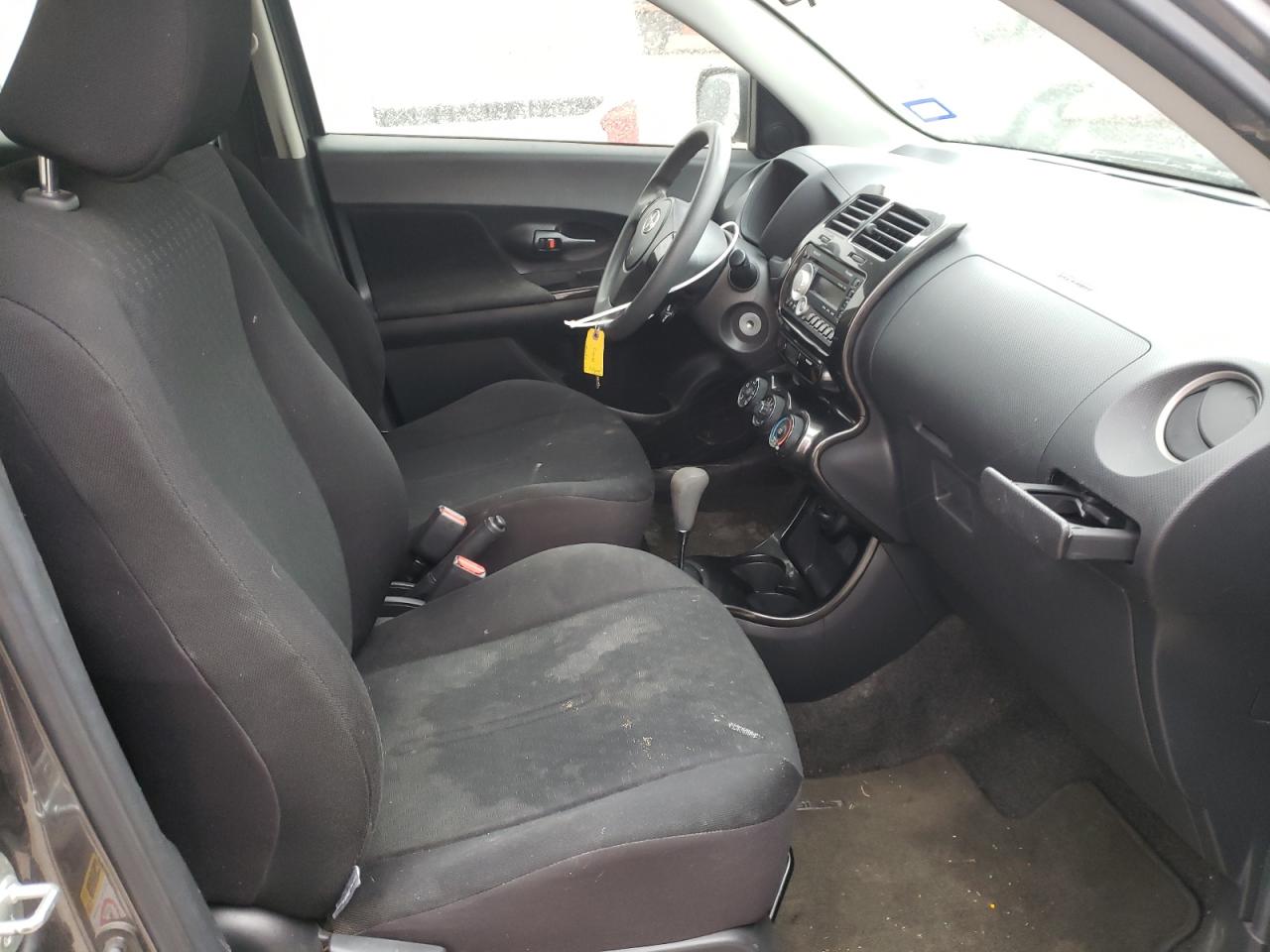 Photo 5 from auction – 2010 TOYOTA SCION XD with VIN JTKKU4B42AJ051895