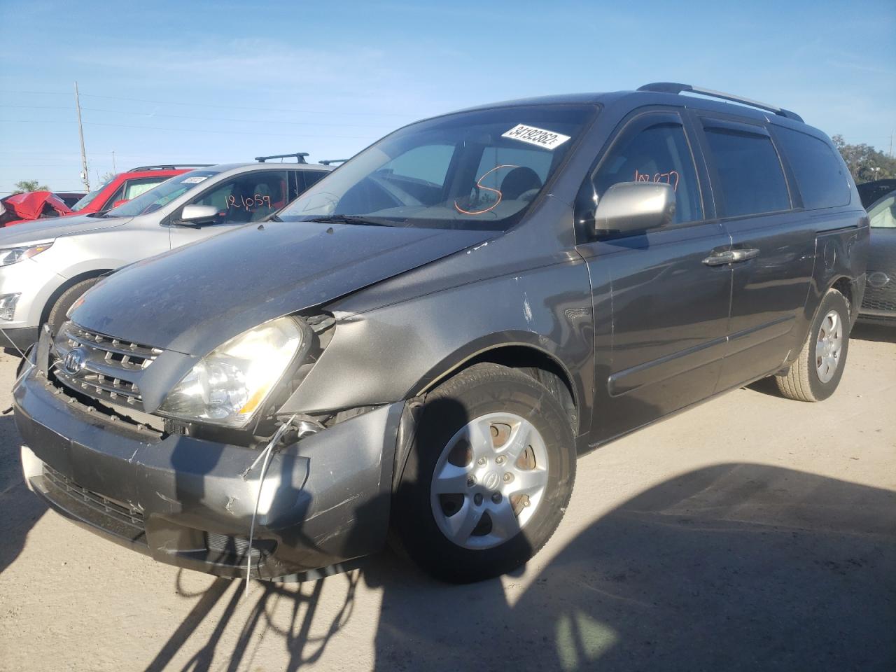 Photo 2 from auction – 2010 KIA SEDONA LX with VIN KNDMG4C36A6359071