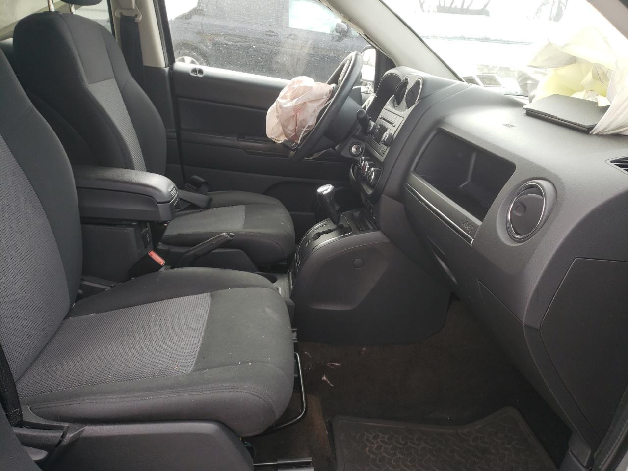 Photo 5 from auction – 2013 JEEP COMPASS LA with VIN 1C4NJDEB7DD263900