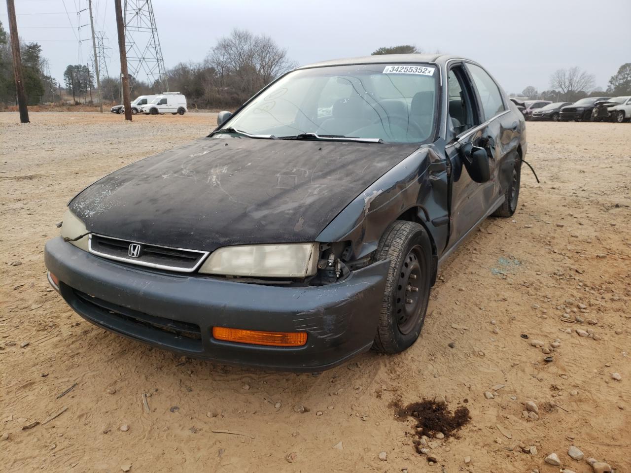 Photo 2 from auction – 1997 HONDA ACCORD LX with VIN JHMCD5635VC015470