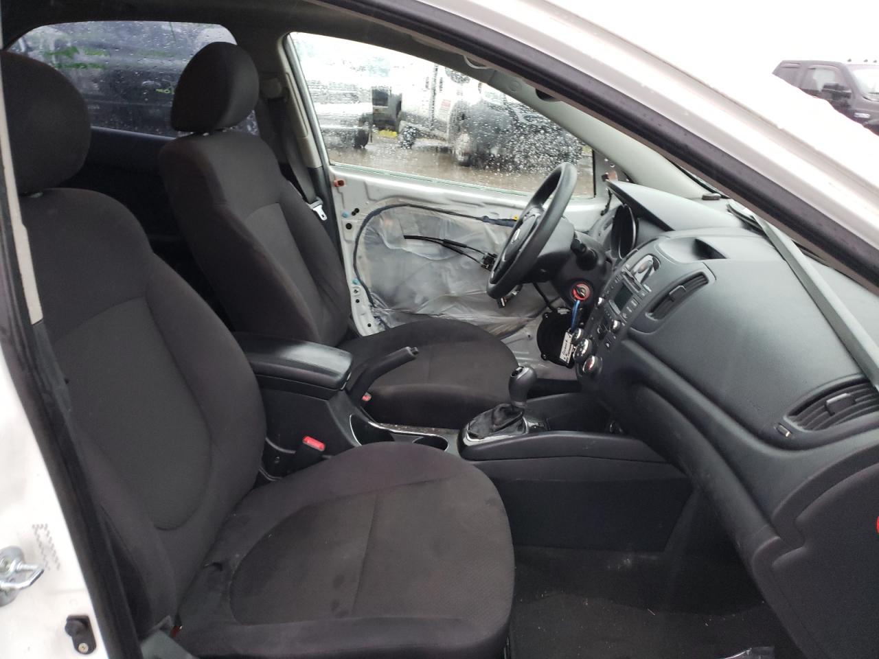 Photo 5 from auction – 2012 KIA FORTE EX with VIN KNAFU4A27C5620287