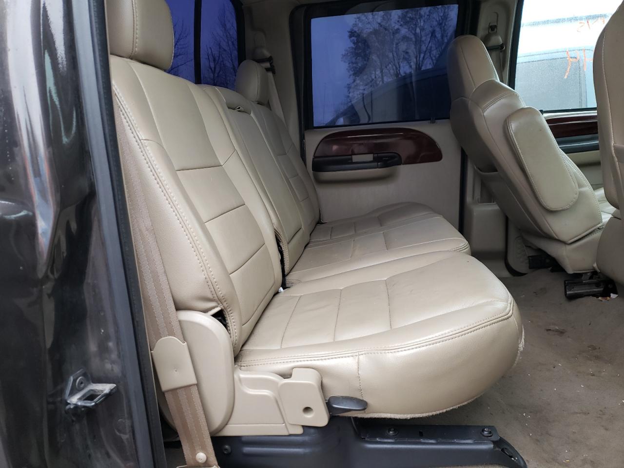 Photo 6 from auction – 2007 FORD F350 SRW S with VIN 1FTWW31P27EA39627