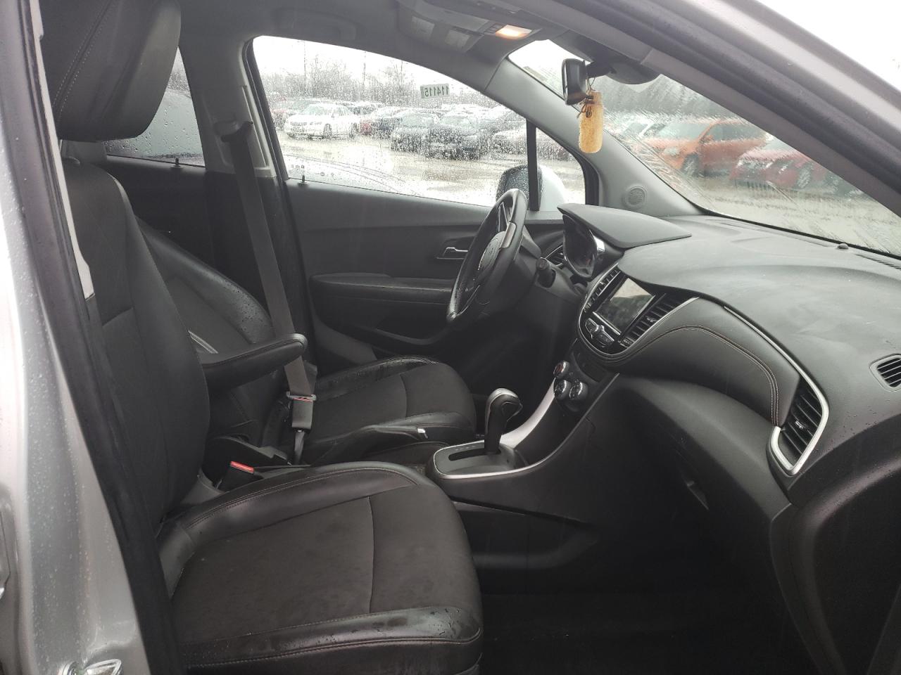 Photo 5 from auction – 2018 CHEVROLET TRAX 1LT with VIN KL7CJLSB9JB636574