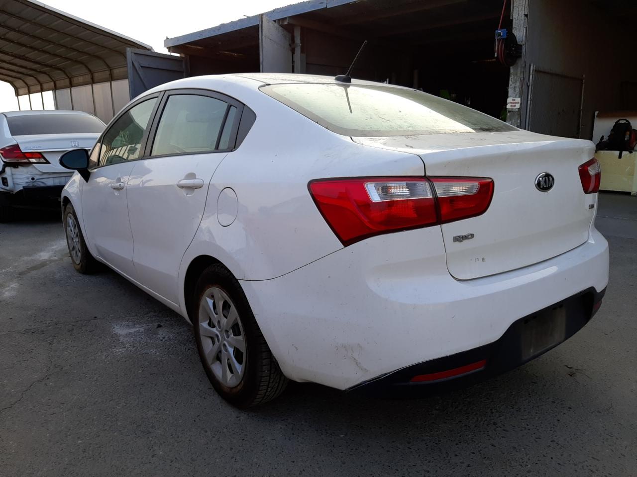 Photo 3 from auction – 2015 KIA RIO LX with VIN KNADM4A33F6431330