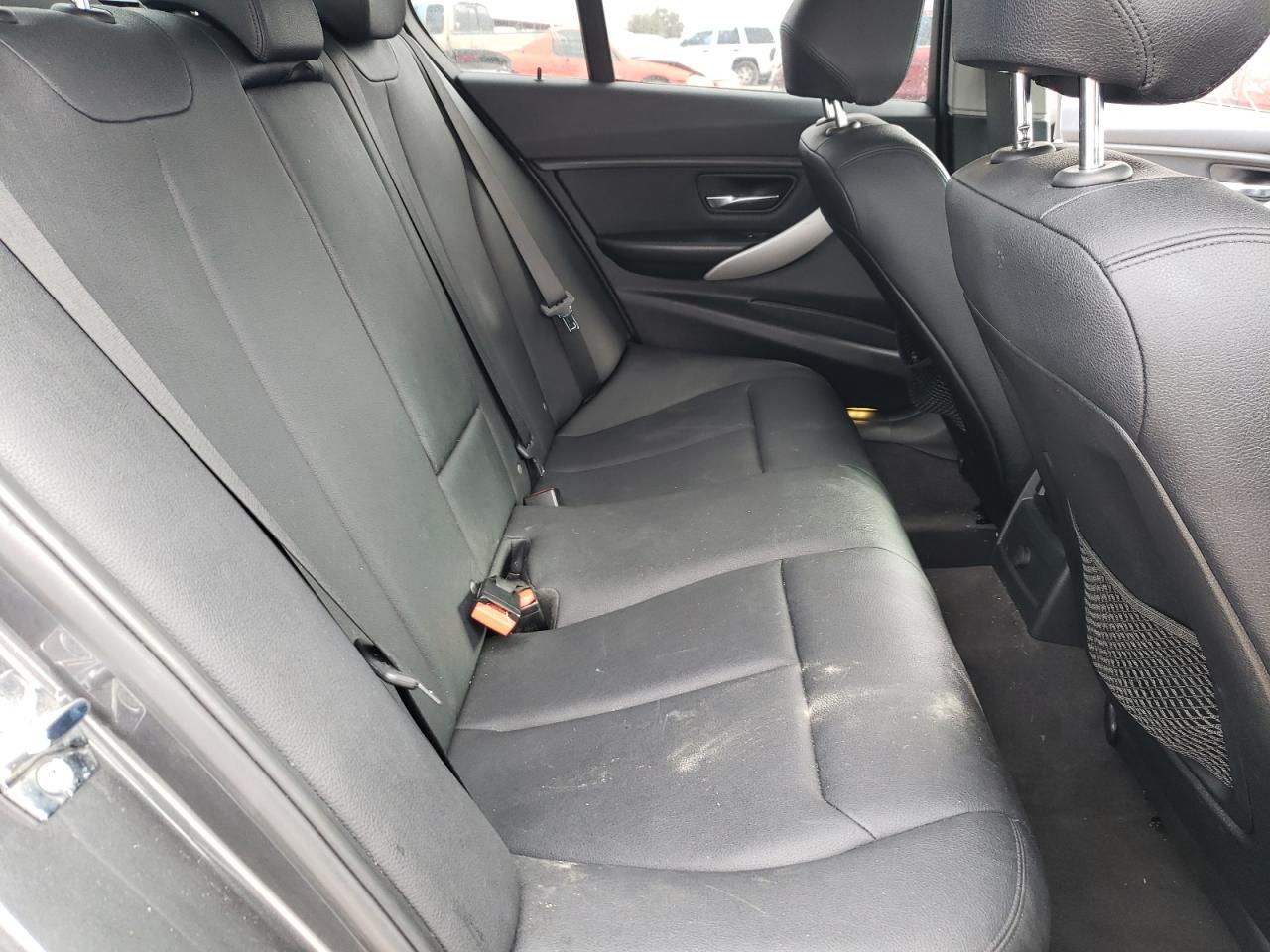 Photo 6 from auction – 2012 BMW 328 I SULE with VIN WBA3C1C57CF433623