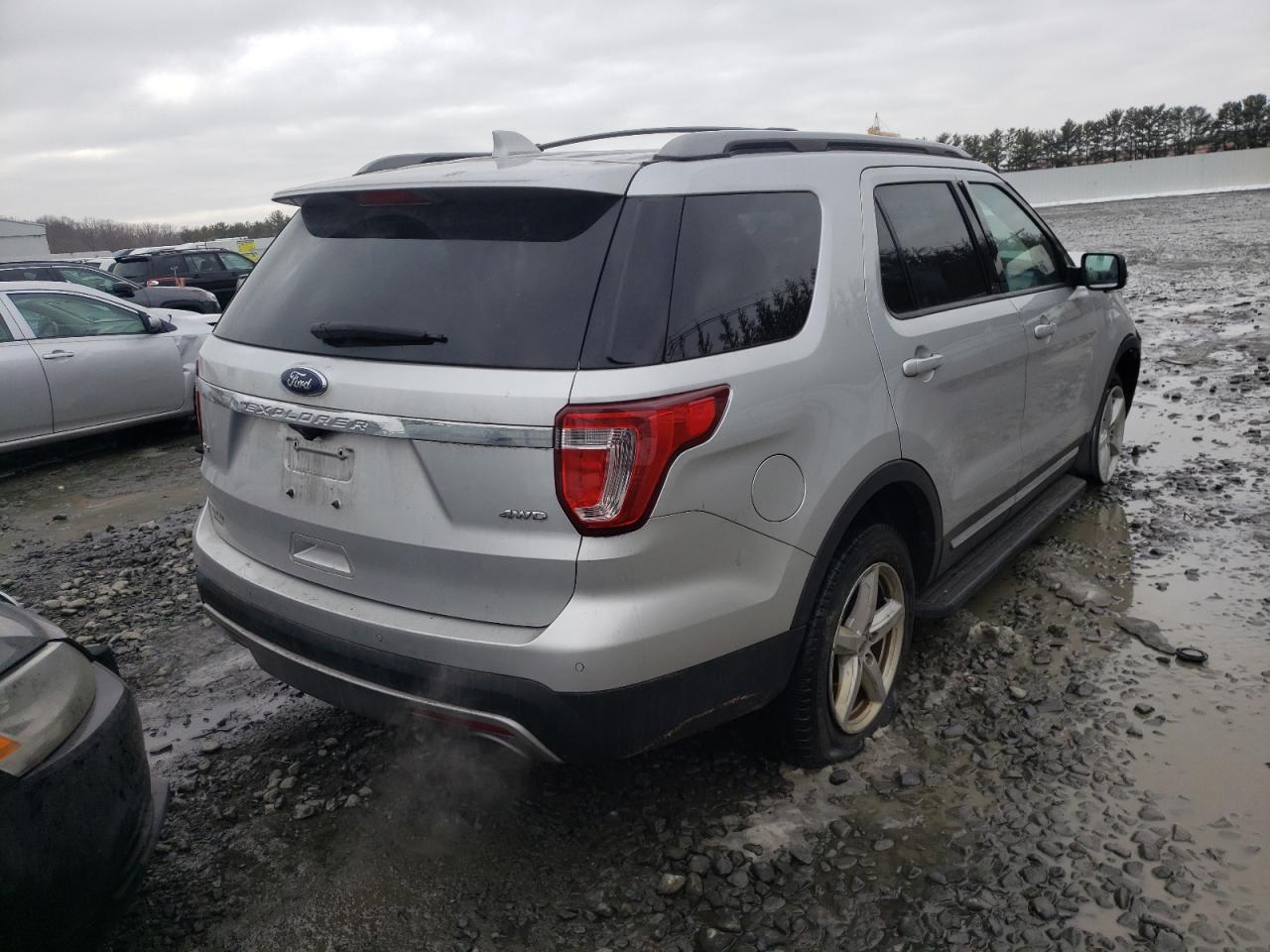 Photo 4 from auction – 2017 FORD EXPLORER X with VIN 1FM5K8D88HGB86254