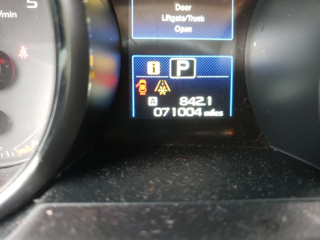 Photo 8 from auction – 2015 SUBARU LEGACY 2.5 with VIN 4S3BNAA66F3024975