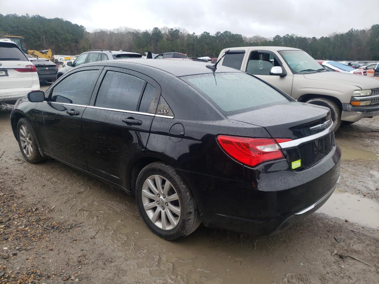 Photo 3 from auction – 2013 CHRYSLER 200 TOURIN with VIN 1C3CCBBB9DN553497