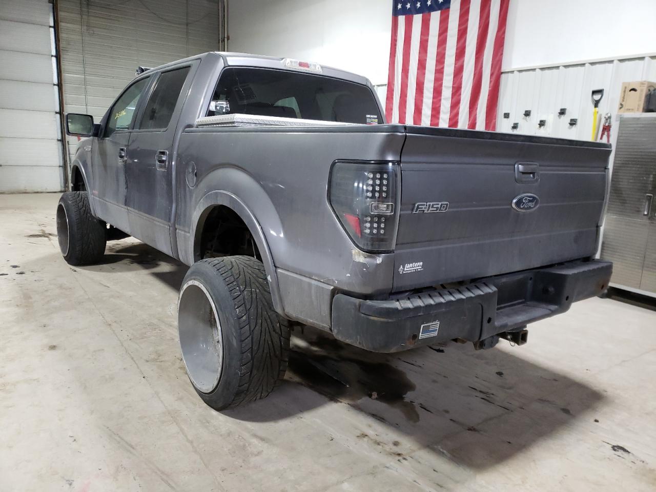 Photo 3 from auction – 2010 FORD F150 SUPER with VIN 1FTEW1C87AKE63285