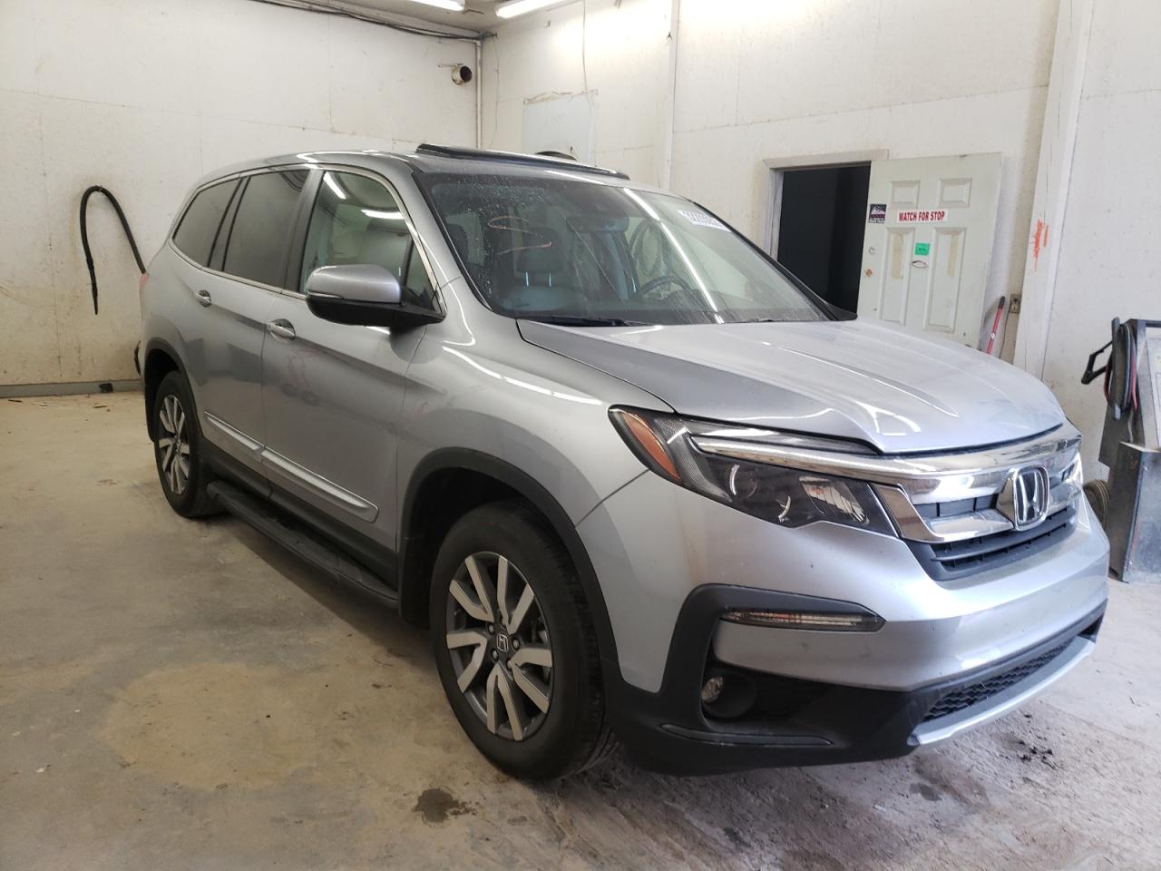 Photo 9 from auction – 2019 HONDA PILOT EXL with VIN 5FNYF6H53KB006903
