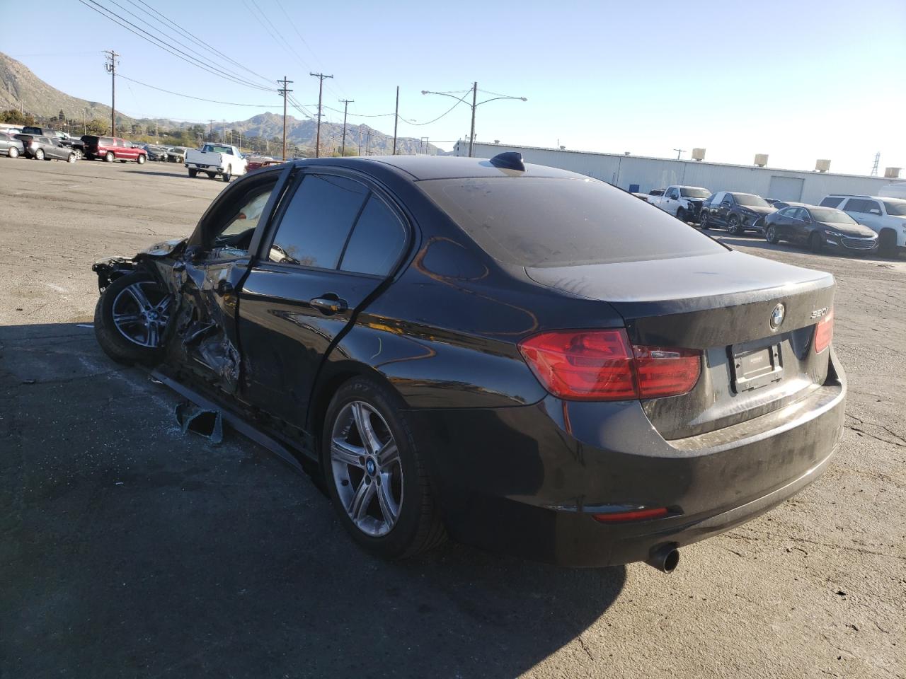 Photo 3 from auction – 2015 BMW 320 I with VIN WBA3B1C52FK141599