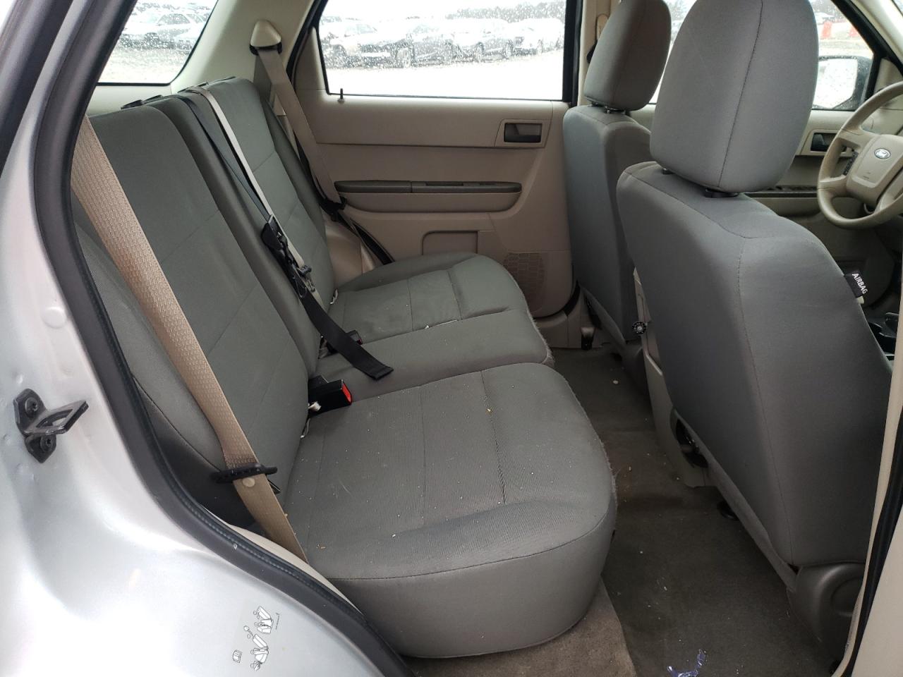 Photo 6 from auction – 2010 FORD ESCAPE XLS with VIN 1FMCU0C72AKD42464