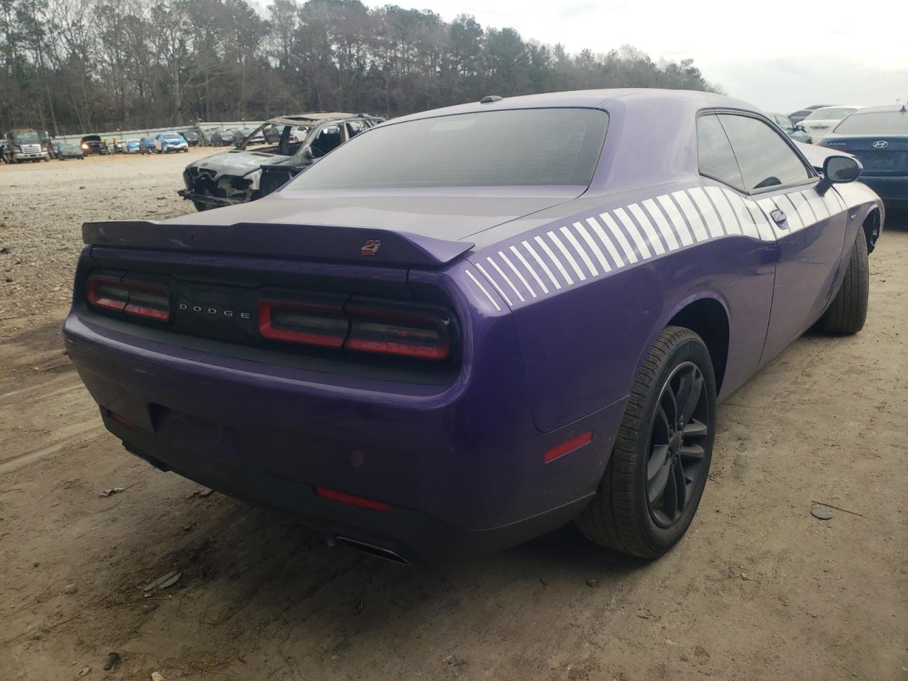 Photo 4 from auction – 2019 DODGE CHALLENGER with VIN 2C3CDZKG5KH563810