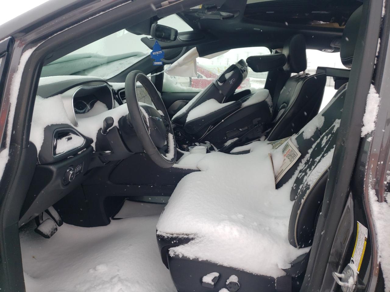 Photo 5 from auction – 2021 CHRYSLER PACIFICA H with VIN 2C4RC1S77MR517788