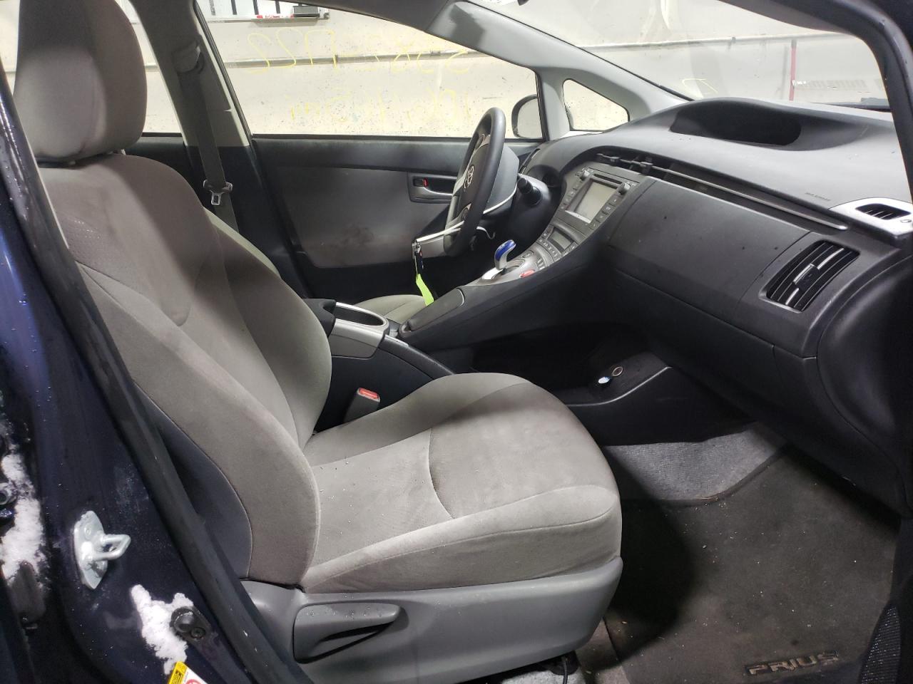 Photo 5 from auction – 2015 TOYOTA PRIUS with VIN JTDKN3DU6F2001465