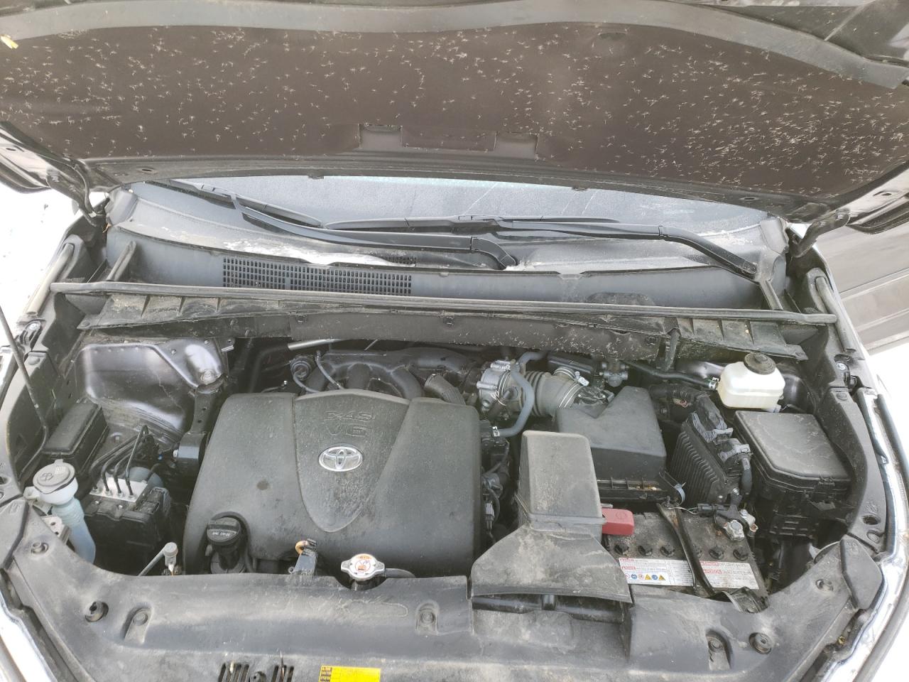Photo 7 from auction – 2019 TOYOTA HIGHLANDER with VIN 5TDJZRFH1KS946569