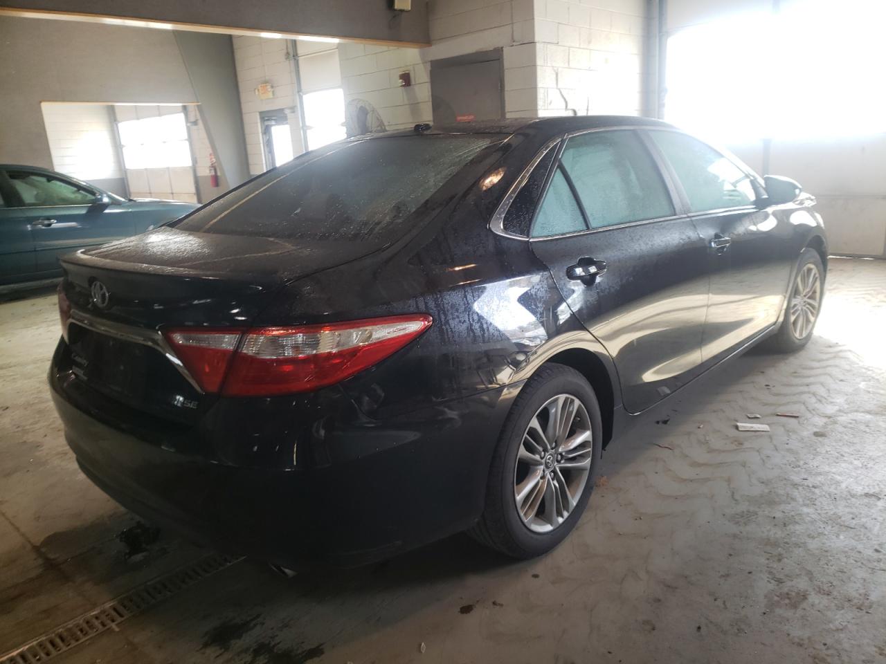 Photo 4 from auction – 2017 TOYOTA CAMRY LE with VIN 4T1BF1FK8HU344486